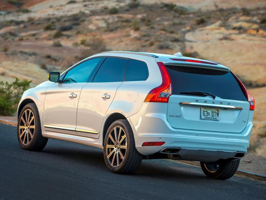  Volvo XC60 T6 2013 года  (US) (фото 3 из 6)